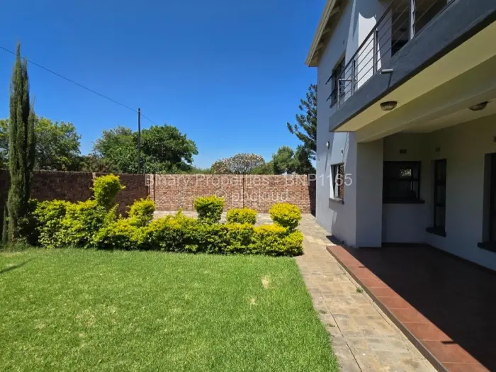 Townhouse/Complex/Cluster to Rent in Avondale
