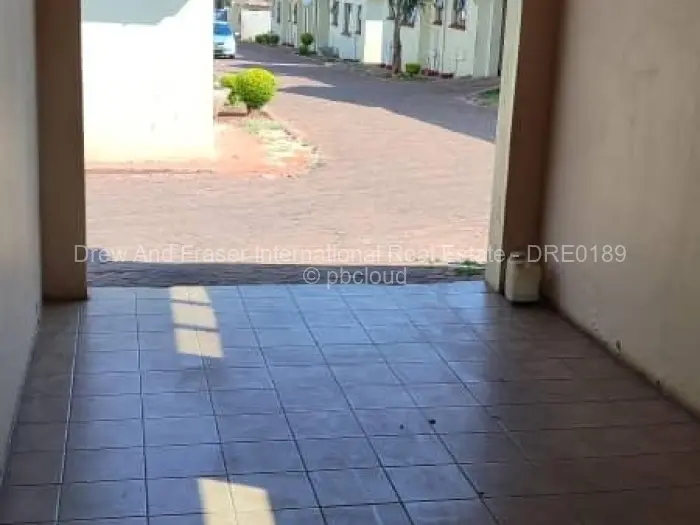 Townhouse/Complex/Cluster to Rent in Greendale