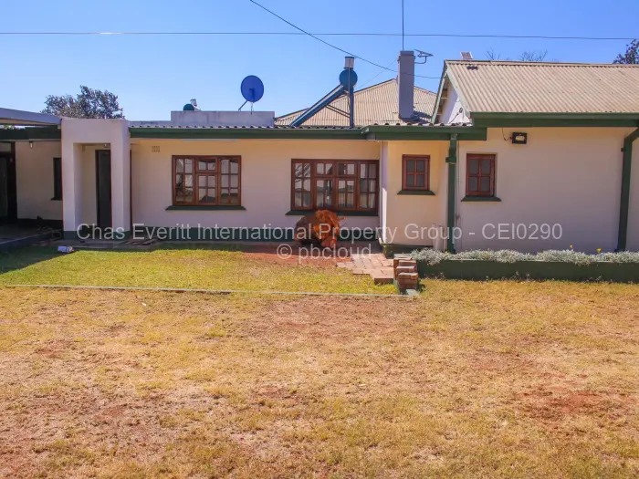 Townhouse/Complex/Cluster to Rent in Hillside Byo, Bulawayo