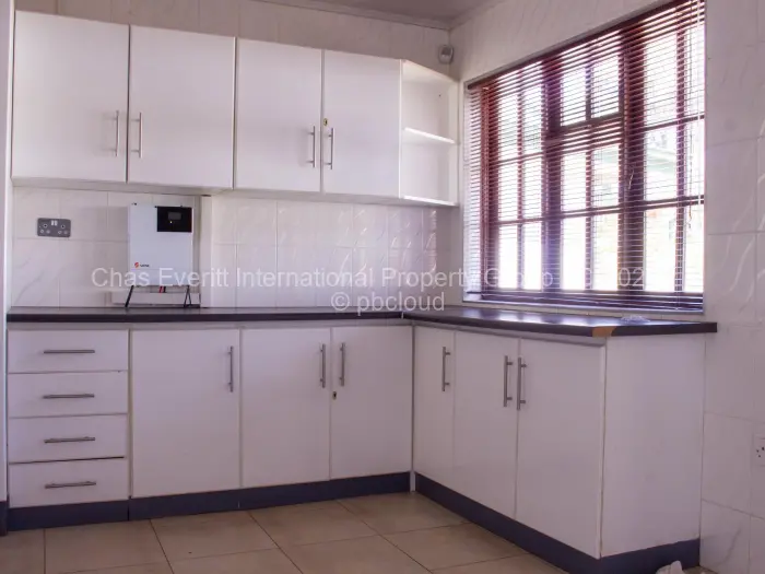 Townhouse/Complex/Cluster to Rent in Hillside Byo, Bulawayo