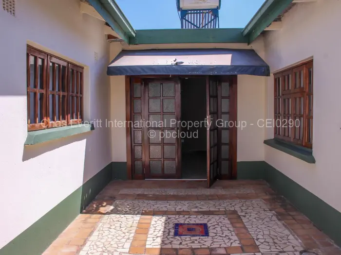 Townhouse/Complex/Cluster to Rent in Hillside Byo, Bulawayo