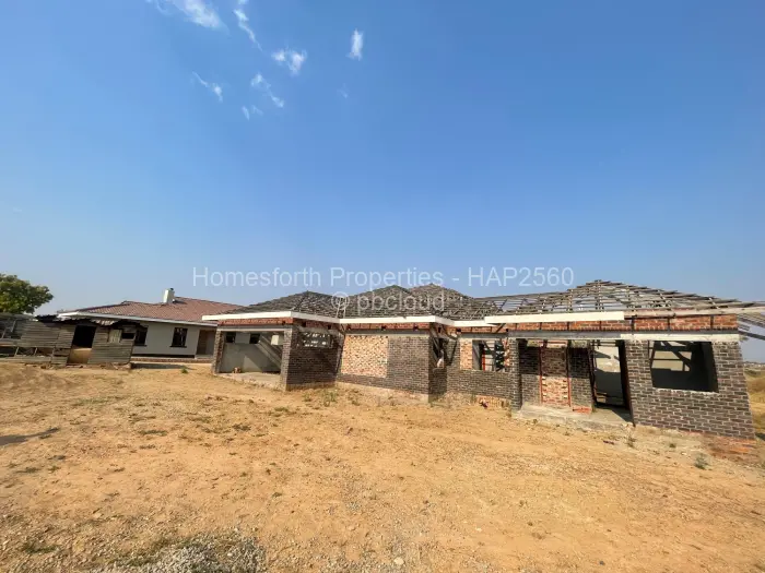 6 Bedroom House for Sale in Ruwa, Ruwa