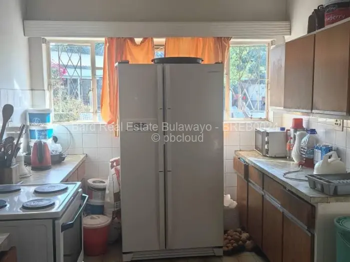 4 Bedroom House for Sale in Kumalo, Bulawayo