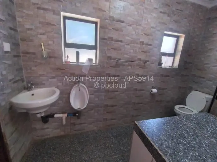 3 Bedroom Cottage/Garden Flat to Rent in Vainona