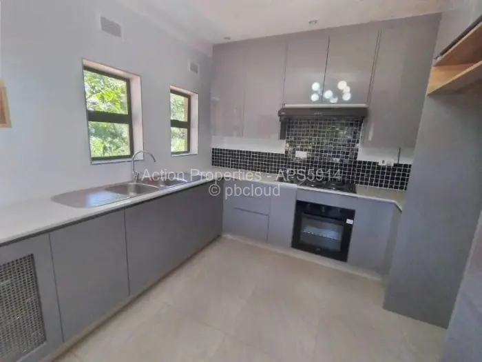 3 Bedroom Cottage/Garden Flat to Rent in Vainona