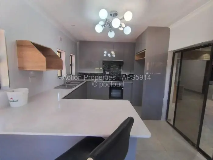 3 Bedroom Cottage/Garden Flat to Rent in Vainona