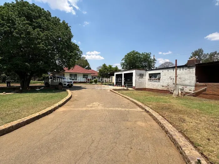 4 Bedroom House for Sale in Riverside North, Bulawayo