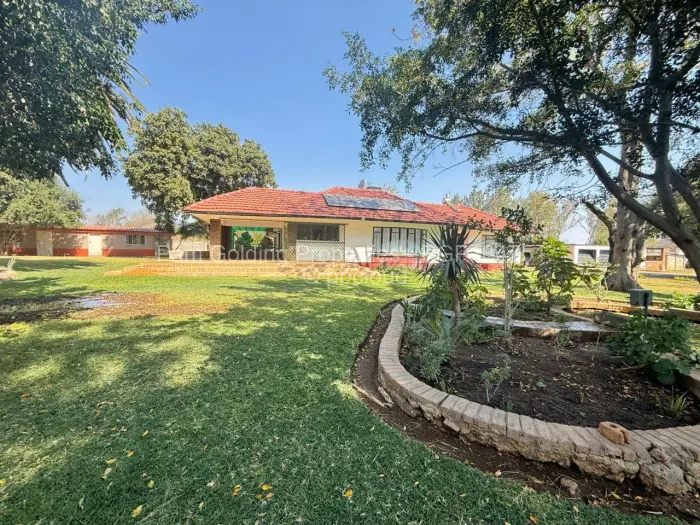 4 Bedroom House for Sale in Riverside North, Bulawayo