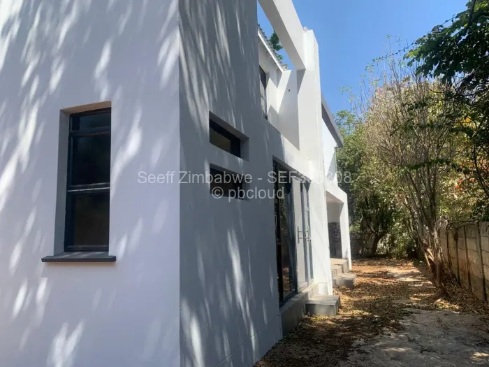 4 Bedroom House for Sale in Highlands, Harare