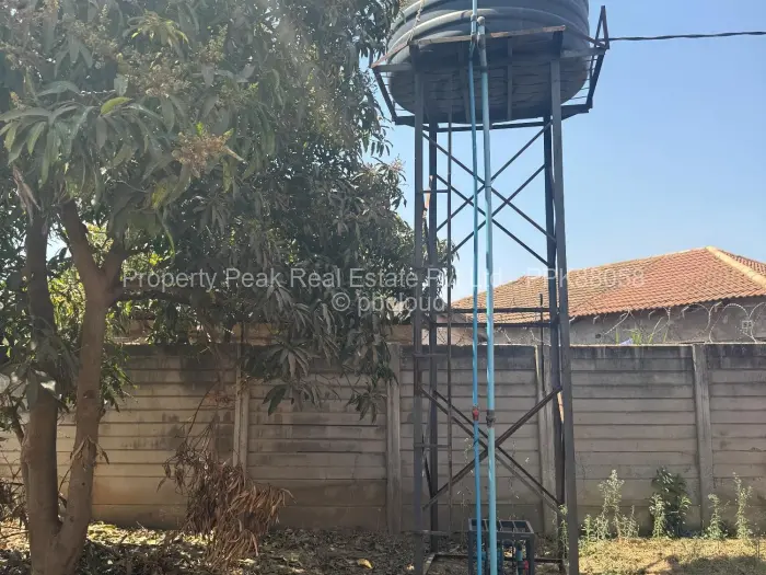 3 Bedroom House to Rent in Westlea Hre, Harare