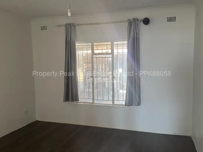 3 Bedroom House to Rent in Westlea Hre, Harare