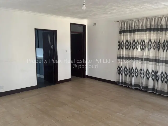 3 Bedroom House to Rent in Westlea Hre, Harare
