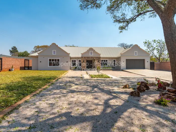 5 Bedroom House for Sale in Helensvale, Harare