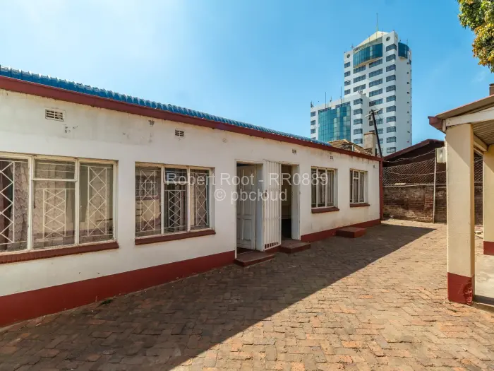 Commercial Property to Rent in Avenues
