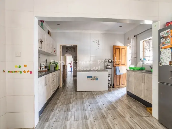 5 Bedroom House for Sale in Eastlea, Harare