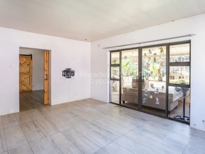 5 Bedroom House for Sale in Eastlea, Harare