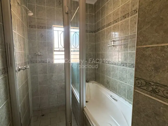 4 Bedroom House to Rent in Westgate