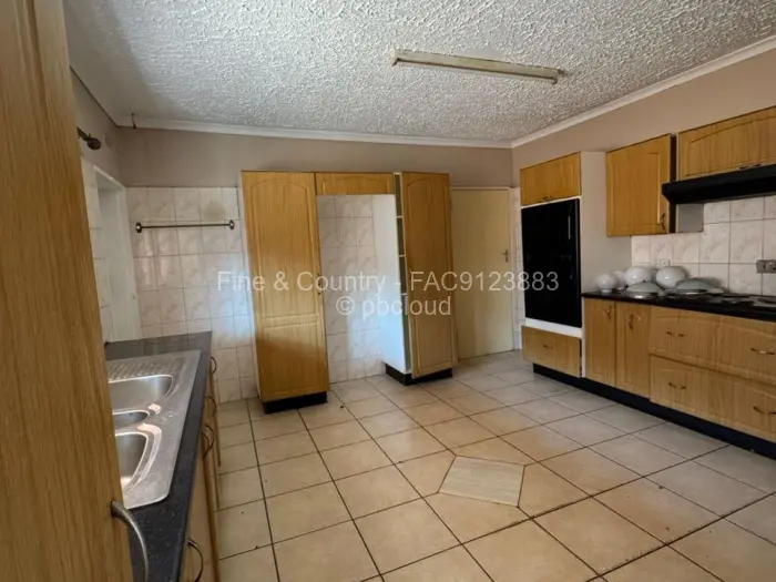 4 Bedroom House to Rent in Westgate