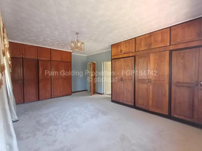 3 Bedroom House for Sale in Avenues Mutare, Mutare