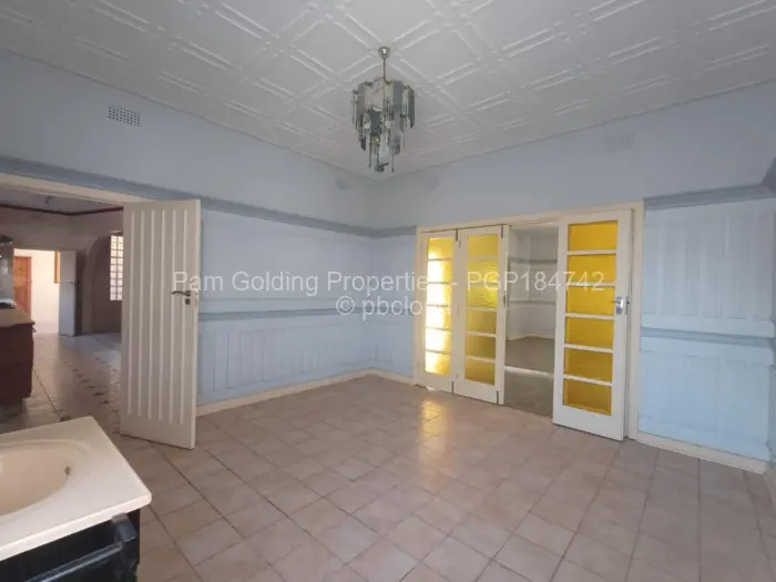 3 Bedroom House for Sale in Avenues Mutare, Mutare