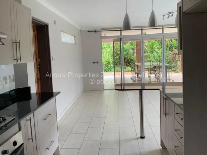 2 Bedroom Cottage/Garden Flat to Rent in Chisipite