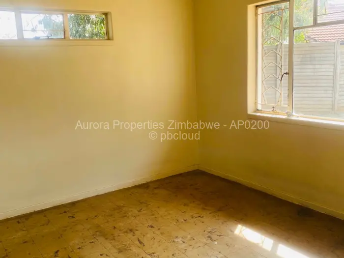 2 Bedroom Cottage/Garden Flat to Rent in Haig Park