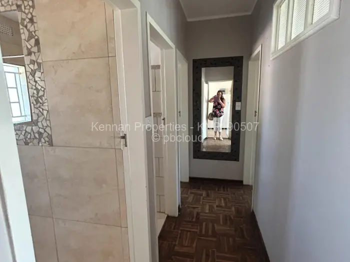 Flat/Apartment to Rent in Avondale