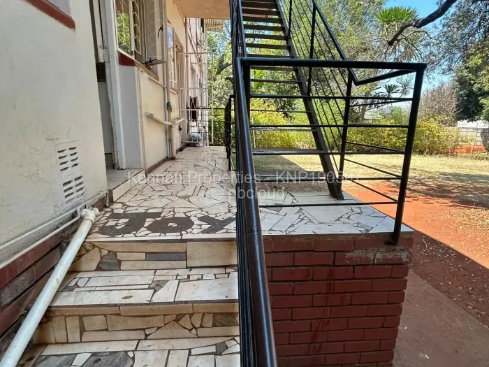 Flat/Apartment to Rent in Avondale