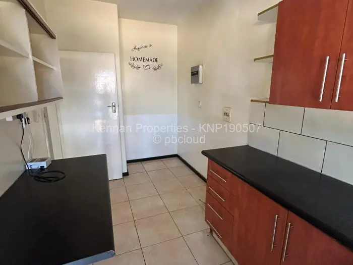 Flat/Apartment to Rent in Avondale