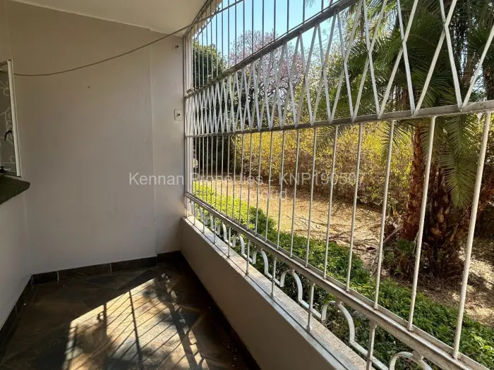 Flat/Apartment to Rent in Avondale