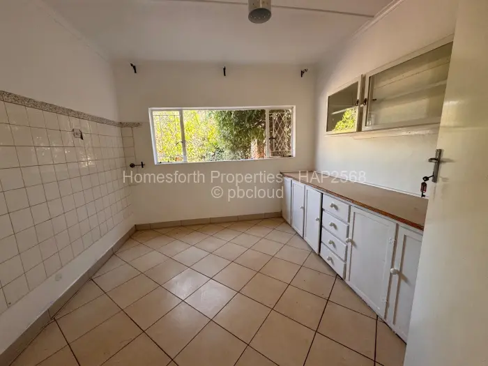 5 Bedroom House for Sale in Greendale North, Harare