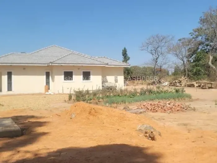 4 Bedroom House for Sale in Ruwa, Ruwa