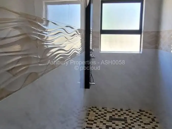 4 Bedroom House for Sale in Ruwa, Ruwa