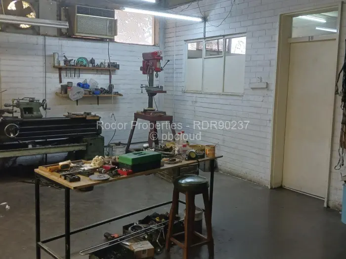 Industrial Property for Sale in Donnington, Bulawayo