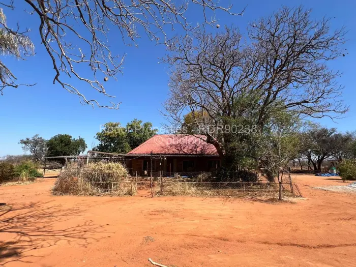 Farm/Plot for Sale in Esigodini, Umzingwane