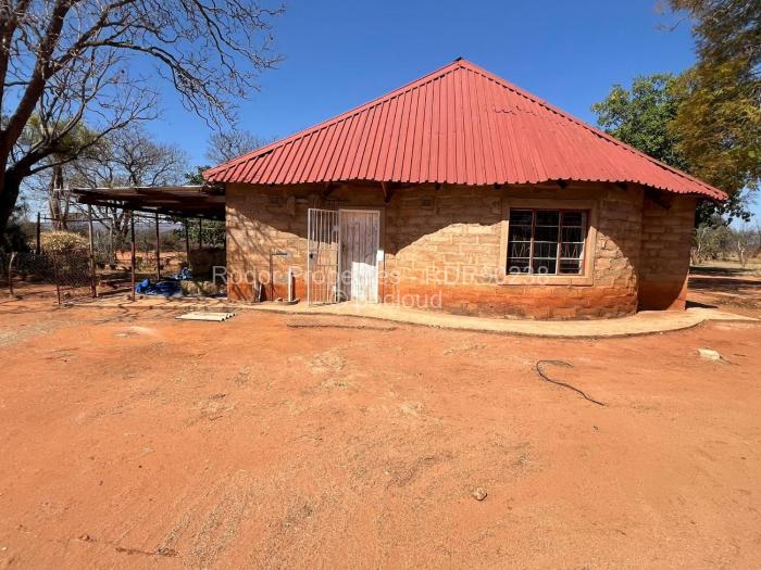 Farm/Plot for Sale in Esigodini, Umzingwane