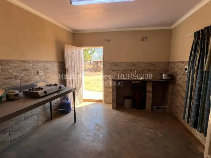 Farm/Plot for Sale in Esigodini, Umzingwane