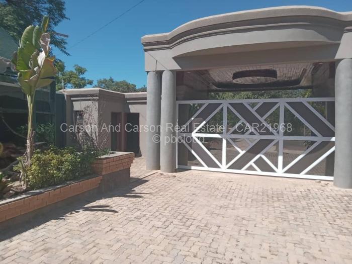8 Bedroom House for Sale in Chinhoyi, Chinhoyi