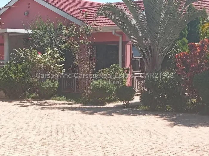 8 Bedroom House for Sale in Chinhoyi, Chinhoyi