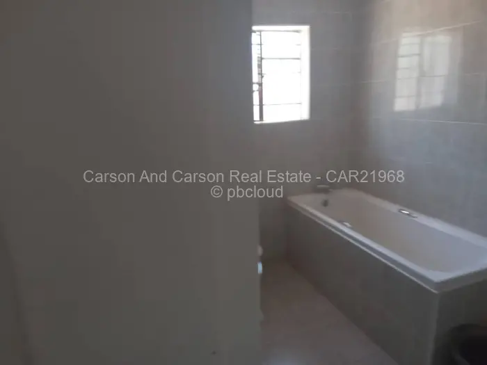 8 Bedroom House for Sale in Chinhoyi, Chinhoyi