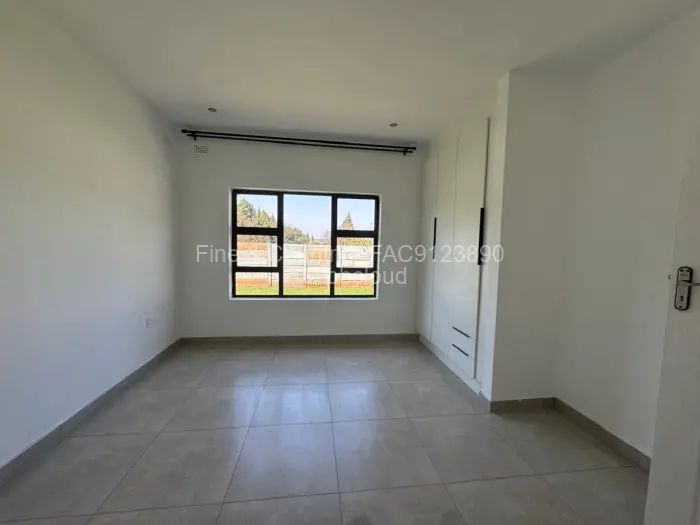 7 Bedroom House to Rent in Kambanji