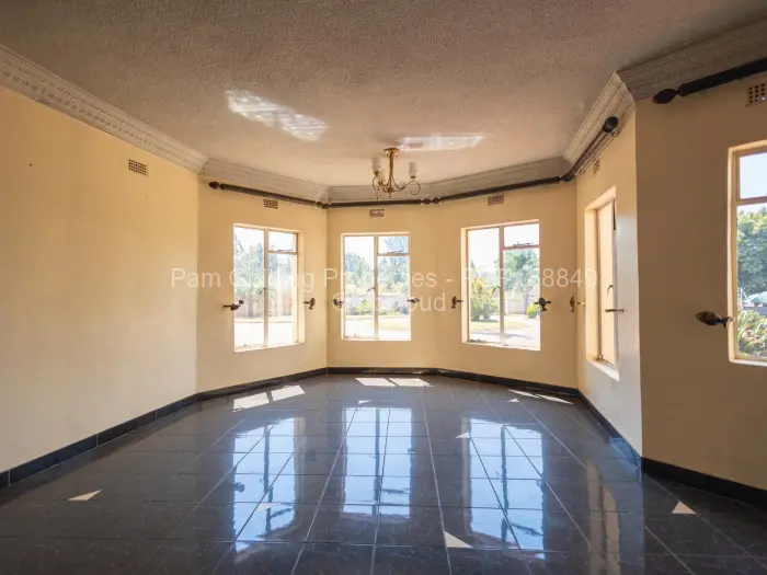 7 Bedroom House for Sale in Greystone Park, Harare