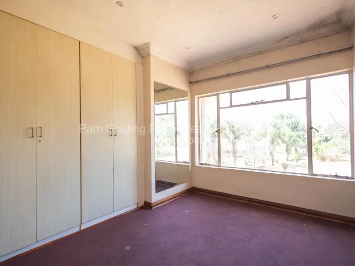 7 Bedroom House for Sale in Greystone Park, Harare
