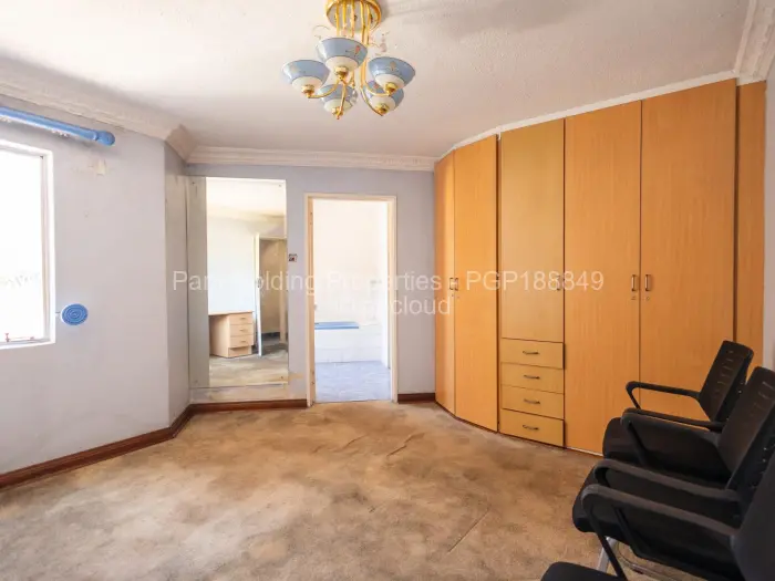 7 Bedroom House for Sale in Greystone Park, Harare