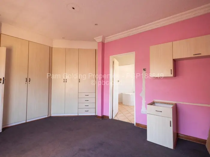 7 Bedroom House for Sale in Greystone Park, Harare