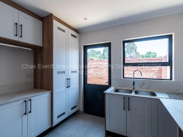 Townhouse/Cluster for Sale in Newlands, Harare