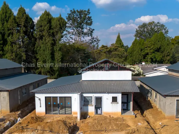 Townhouse/Cluster for Sale in Newlands, Harare