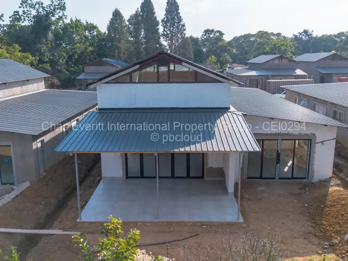 Townhouse/Cluster for Sale in Newlands, Harare