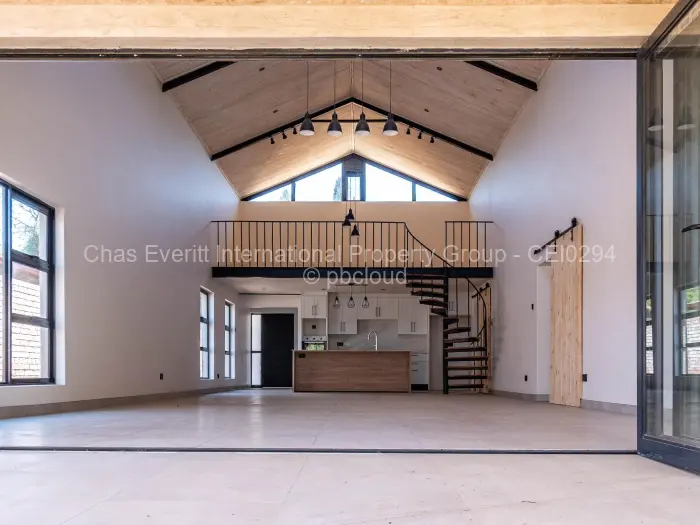 Townhouse/Cluster for Sale in Newlands, Harare