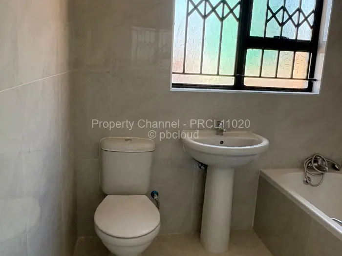 3 Bedroom House for Sale in Mabvazuva Estates, Ruwa